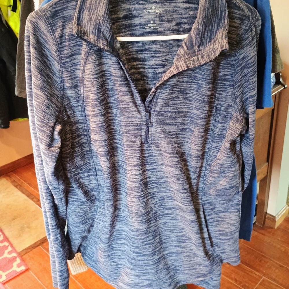 St. John's Bay Blue Sweater Bin 26